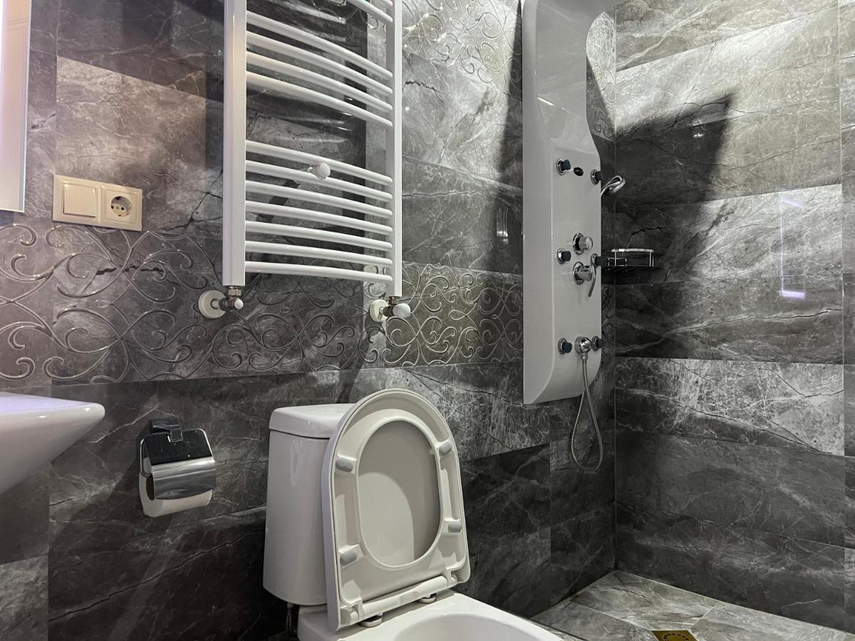 Cosy Apartment In The City Centre Tbilisi Luaran gambar