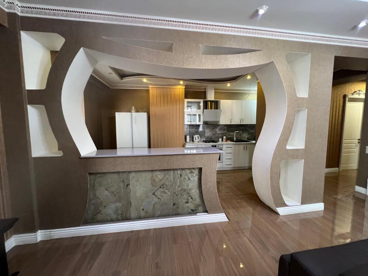 Cosy Apartment In The City Centre Tbilisi Luaran gambar