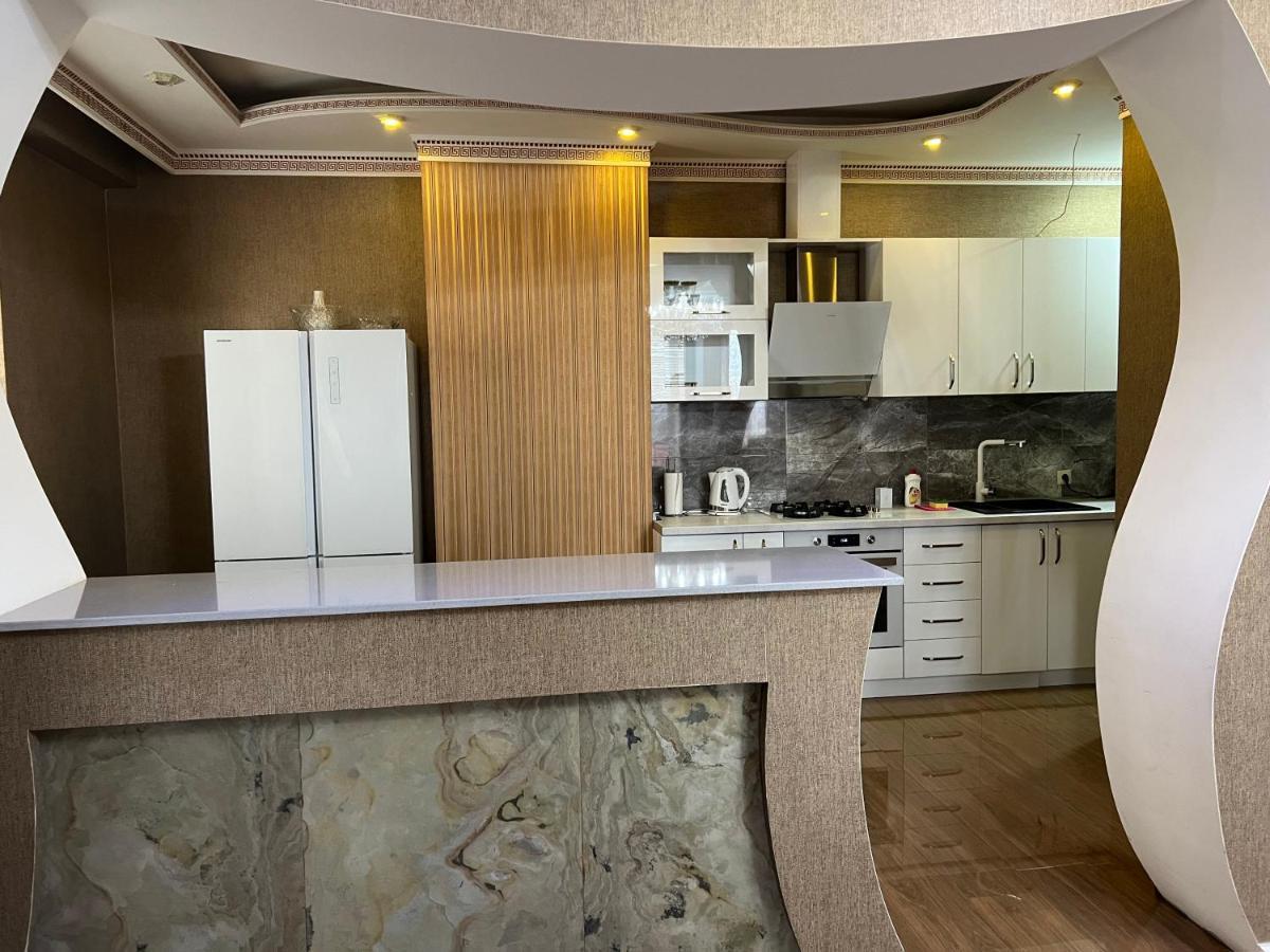 Cosy Apartment In The City Centre Tbilisi Luaran gambar