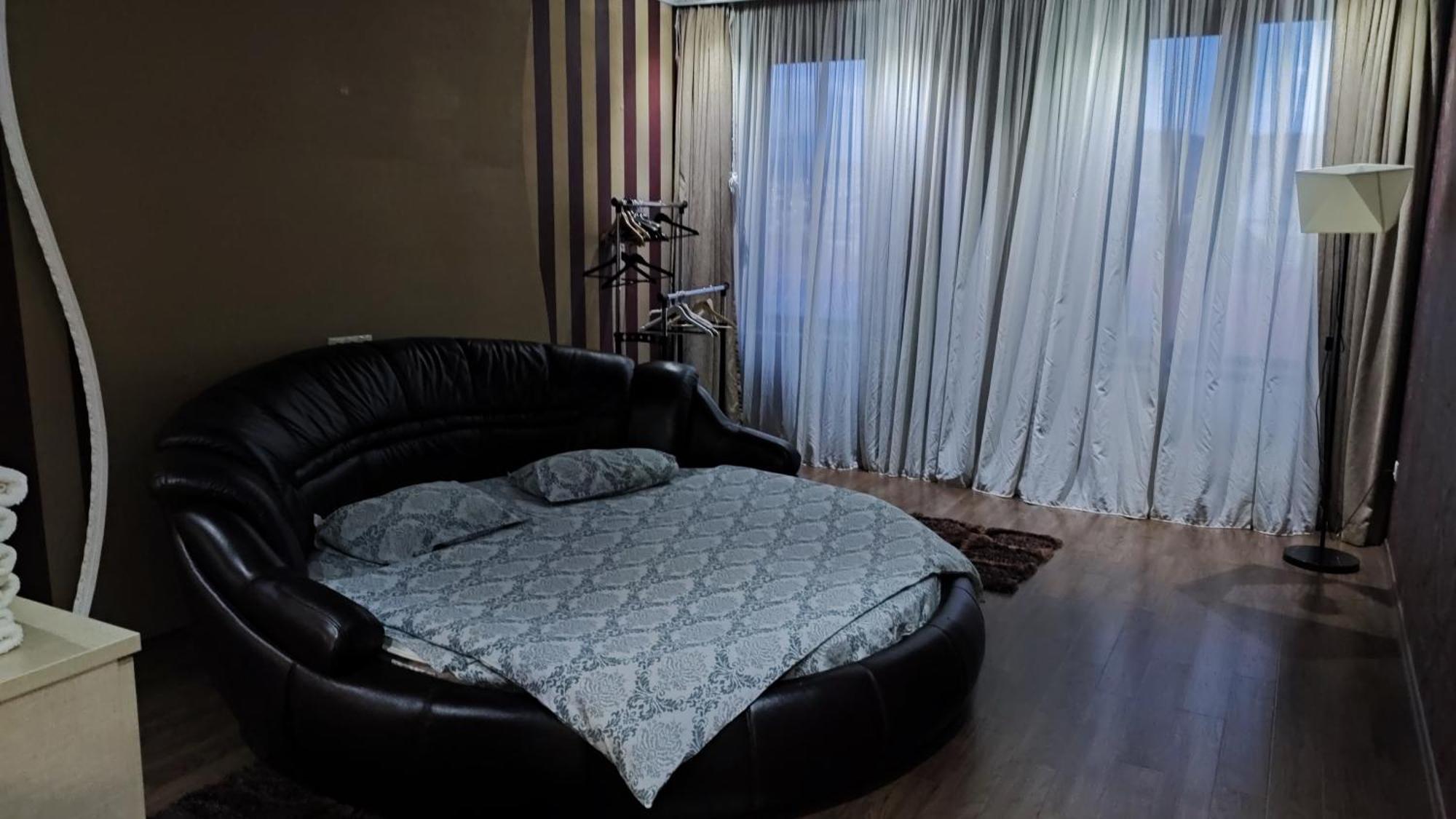Cosy Apartment In The City Centre Tbilisi Luaran gambar